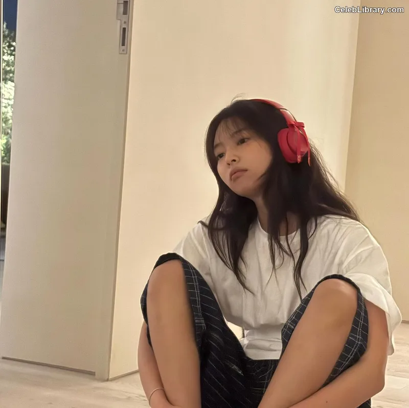 Jennie  BLΛƆKPIИK (Blackpink) photo 6 of 3632