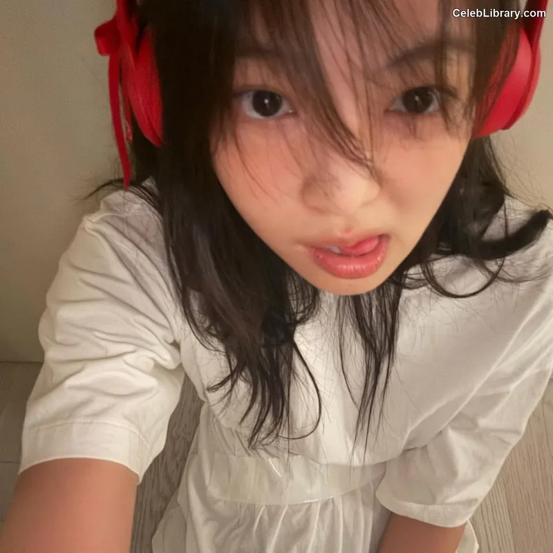 Jennie  BLΛƆKPIИK (Blackpink) photo 12 of 3632