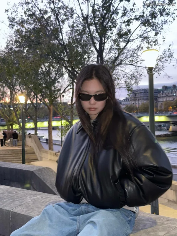 Jennie  BLΛƆKPIИK (Blackpink) photo 24 of 3632