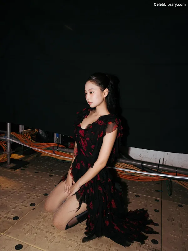 Jennie  BLΛƆKPIИK (Blackpink) photo 9 of 3632