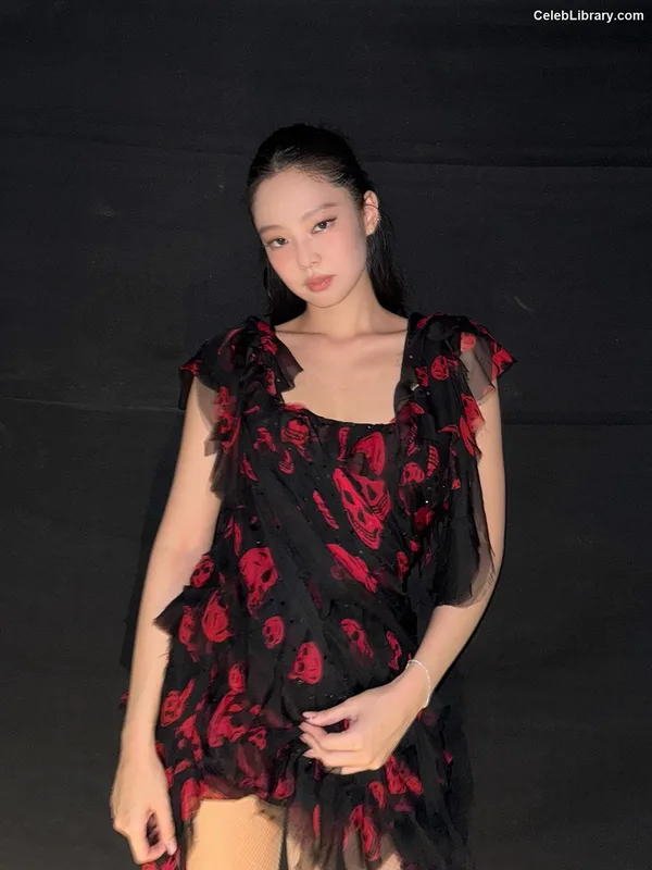 Jennie  BLΛƆKPIИK (Blackpink) photo 14 of 3632