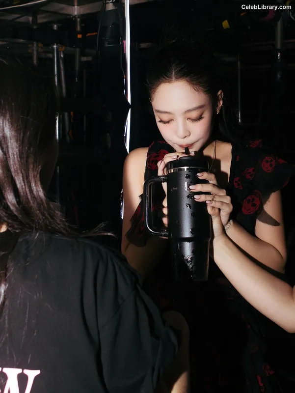 Jennie  BLΛƆKPIИK (Blackpink) photo 15 of 3632