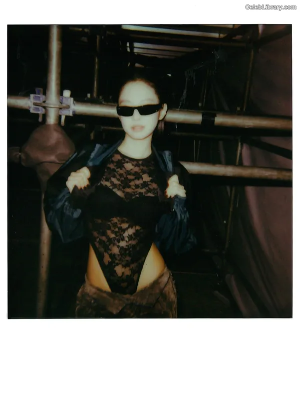 Jennie  BLΛƆKPIИK (Blackpink) photo 1 of 3632