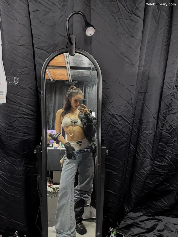 Jennie  BLΛƆKPIИK (Blackpink) photo 2 of 3632
