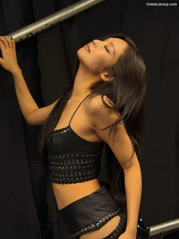 Jennie  BLΛƆKPIИK (Blackpink) photo 24 of 3632