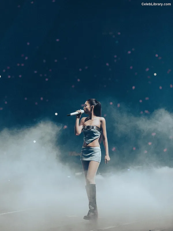 Jennie  BLΛƆKPIИK (Blackpink) photo 6 of 3632