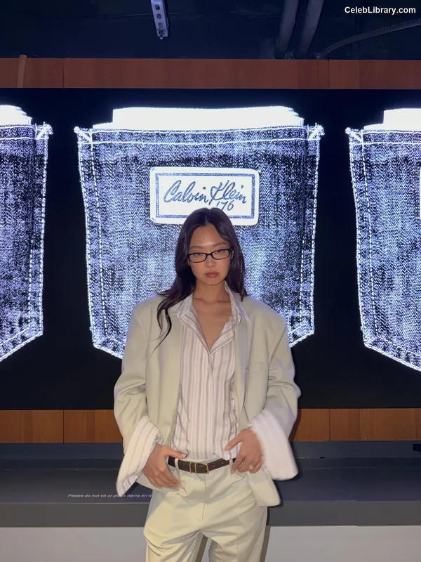 Jennie BLΛƆKPIИK (Blackpink) photo 19 of 3632