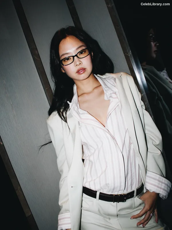 Jennie BLΛƆKPIИK (Blackpink) photo 20 of 3632