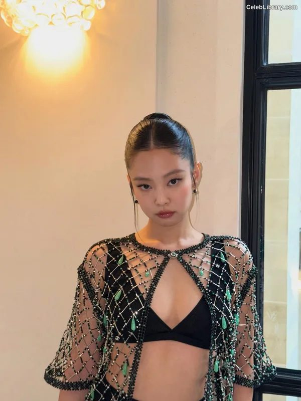 Jennie BLΛƆKPIИK (Blackpink) photo 14 of 3632