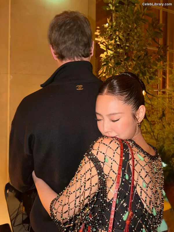 Jennie BLΛƆKPIИK (Blackpink) photo 18 of 3632