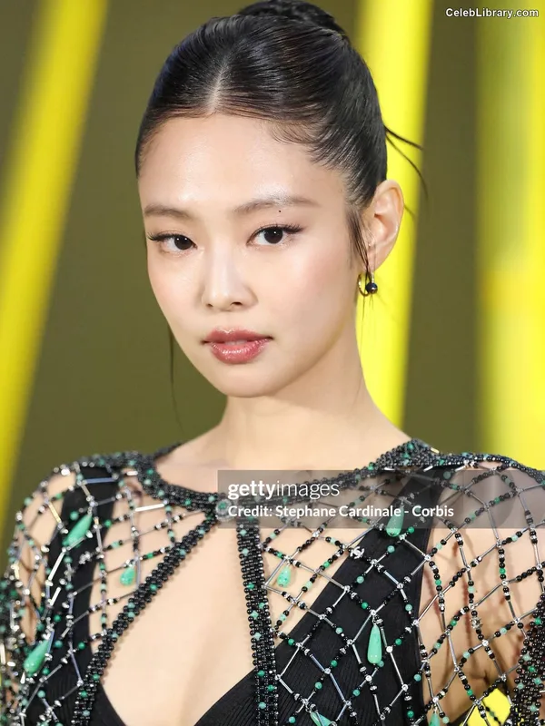 Jennie BLΛƆKPIИK (Blackpink) photo 19 of 3632