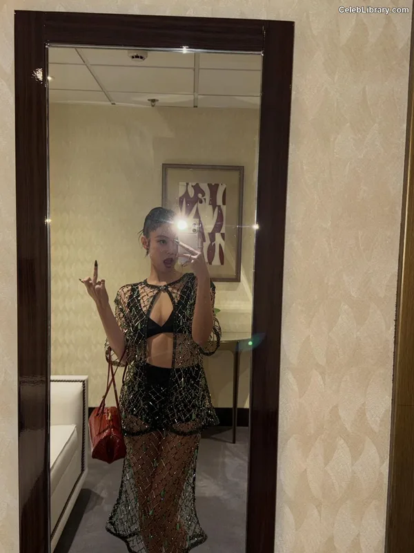 Jennie BLΛƆKPIИK (Blackpink) photo 1 of 3632