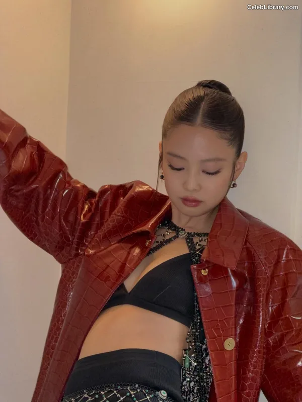 Jennie BLΛƆKPIИK (Blackpink) photo 11 of 3632