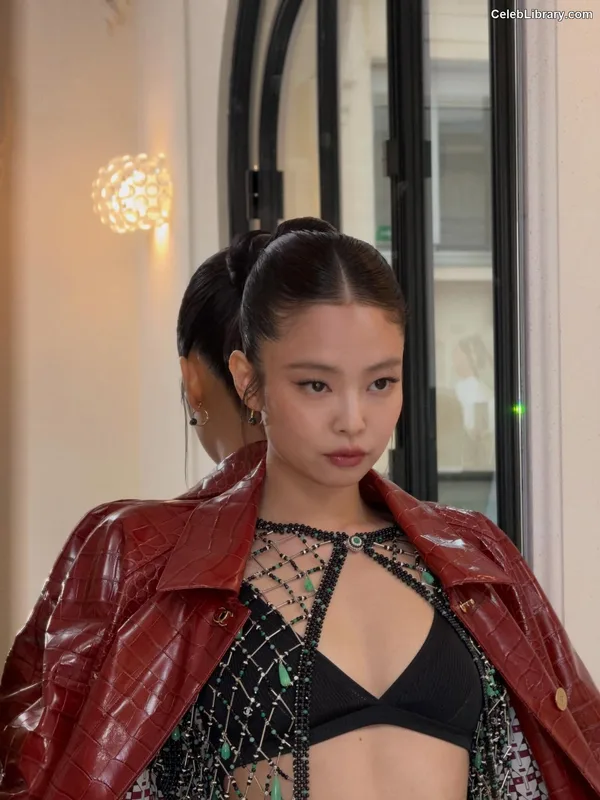Jennie BLΛƆKPIИK (Blackpink) photo 15 of 3632