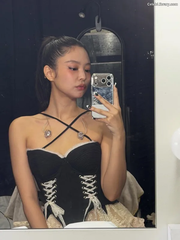 Jennie  BLΛƆKPIИK (Blackpink) photo 16 of 3632