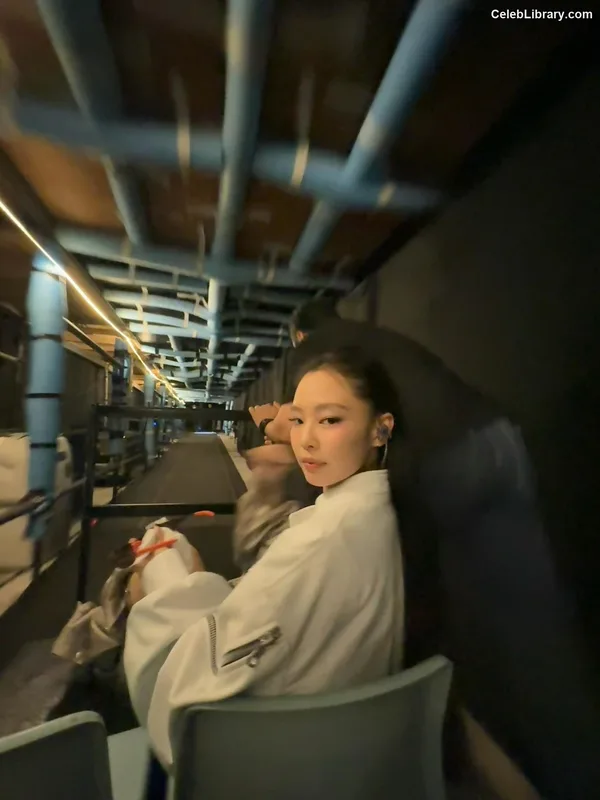 Jennie  BLΛƆKPIИK (Blackpink) photo 20 of 3632