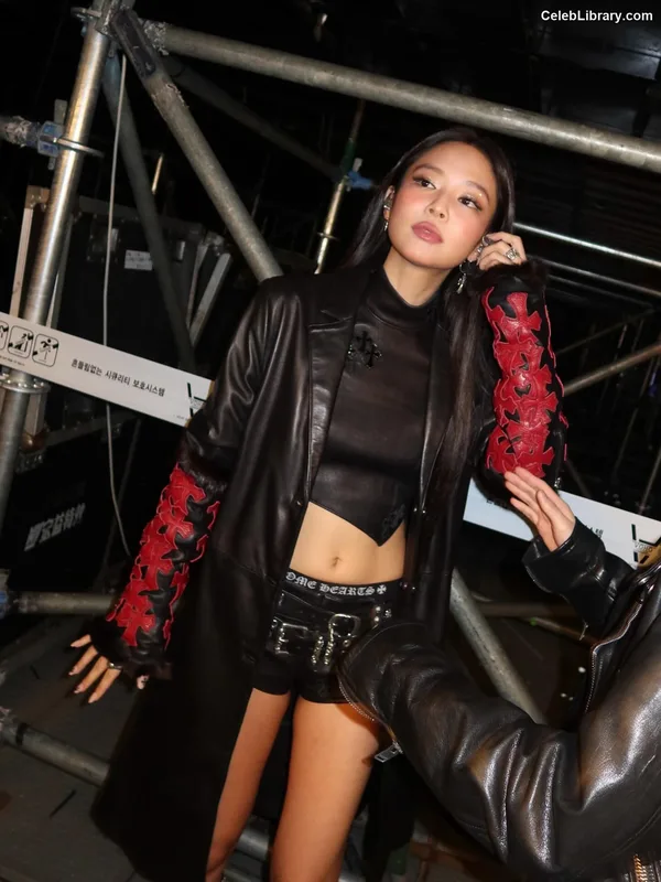 Jennie  BLΛƆKPIИK (Blackpink) photo 11 of 3632