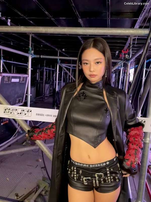 Jennie  BLΛƆKPIИK (Blackpink) photo 13 of 3632