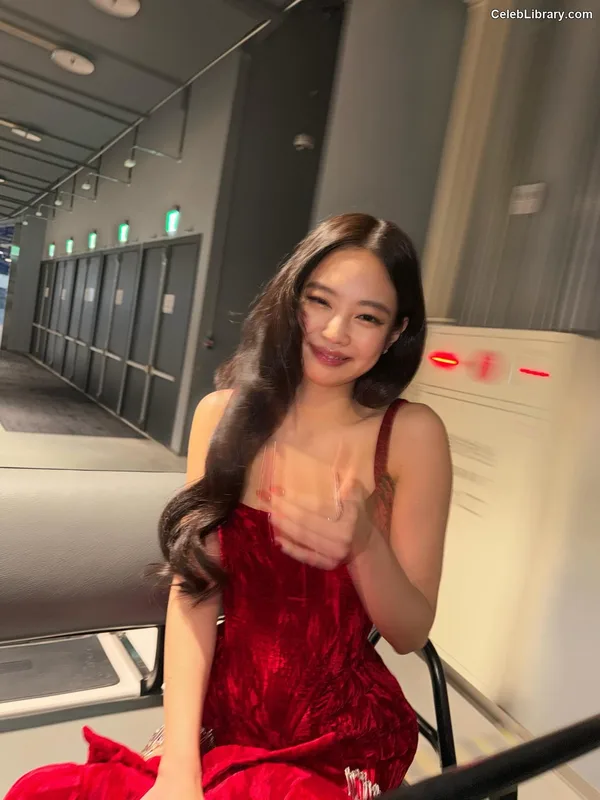 Jennie  BLΛƆKPIИK (Blackpink) photo 11 of 3632
