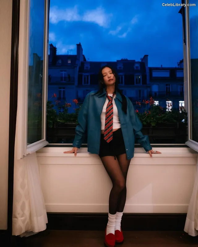 Jennie  BLΛƆKPIИK (Blackpink) photo 2 of 3632