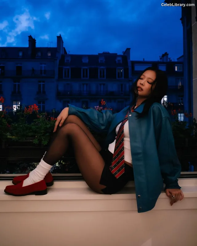 Jennie  BLΛƆKPIИK (Blackpink) photo 3 of 3632