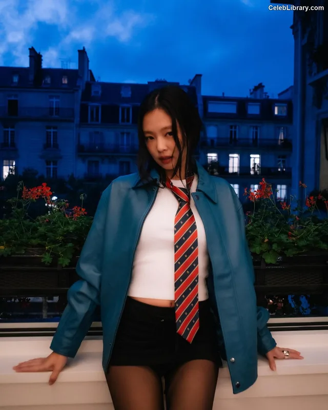 Jennie  BLΛƆKPIИK (Blackpink) photo 4 of 3632