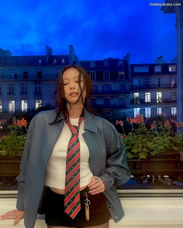 Jennie  BLΛƆKPIИK (Blackpink) photo 5 of 3632