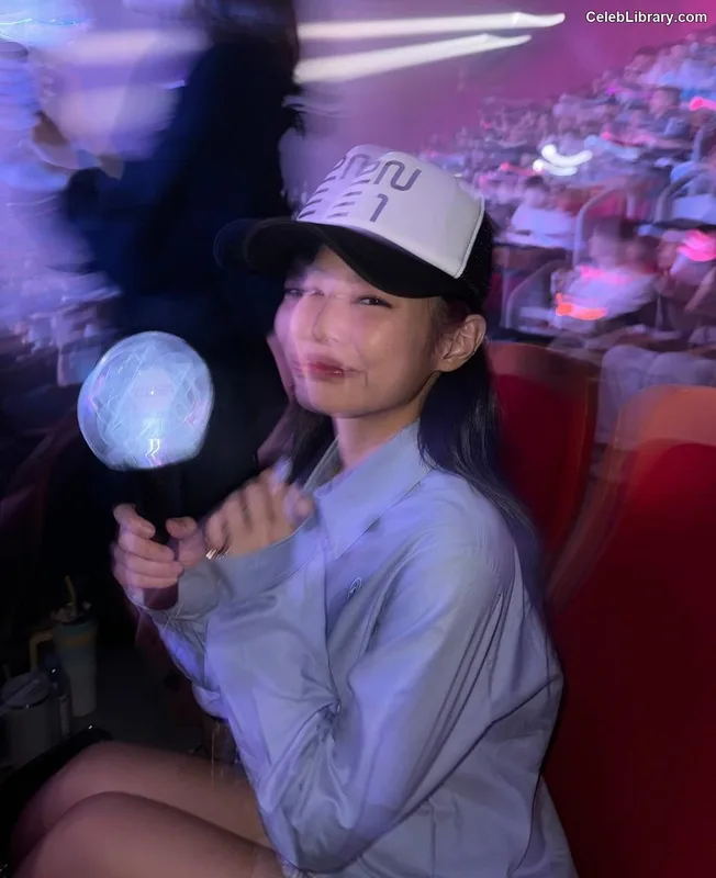 Jennie  BLΛƆKPIИK (Blackpink) photo 8 of 3632