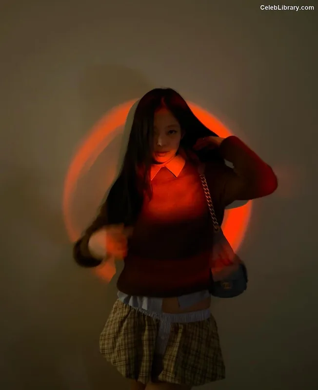 Jennie  BLΛƆKPIИK (Blackpink) photo 14 of 3632