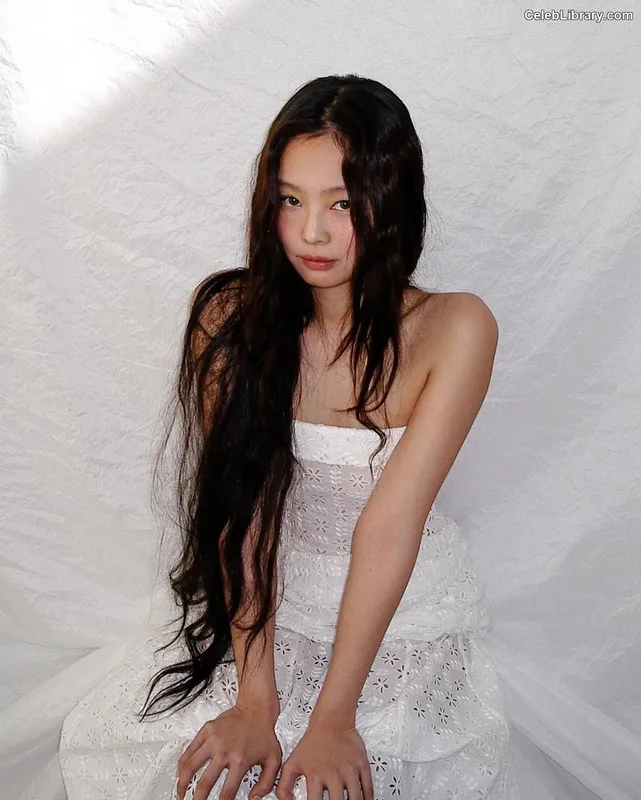 Jennie  BLΛƆKPIИK (Blackpink) photo 10 of 3632