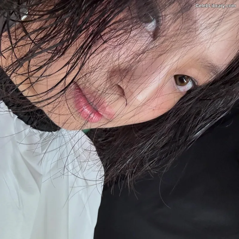 Jennie  BLΛƆKPIИK (Blackpink) photo 1 of 3632
