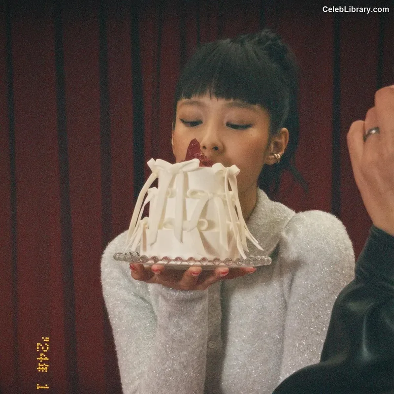 Jennie  BLΛƆKPIИK (Blackpink) photo 3 of 3632
