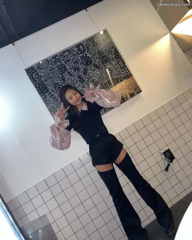Jennie  BLΛƆKPIИK (Blackpink) photo 7 of 3632