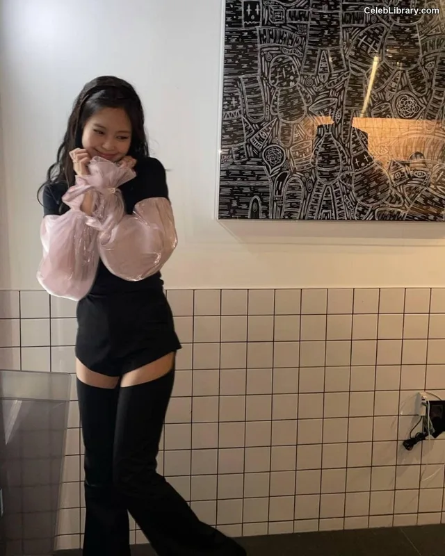 Jennie  BLΛƆKPIИK (Blackpink) photo 8 of 3632