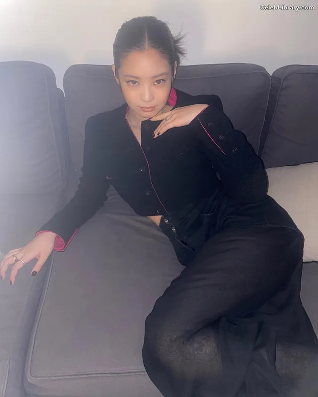 Jennie  BLΛƆKPIИK (Blackpink) photo 13 of 3632