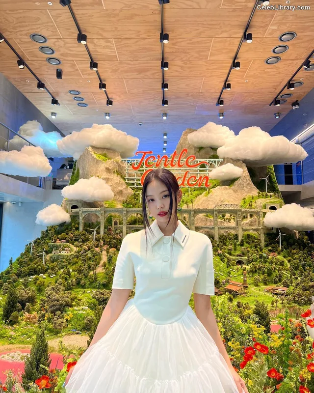 Jennie  BLΛƆKPIИK (Blackpink) photo 20 of 3632