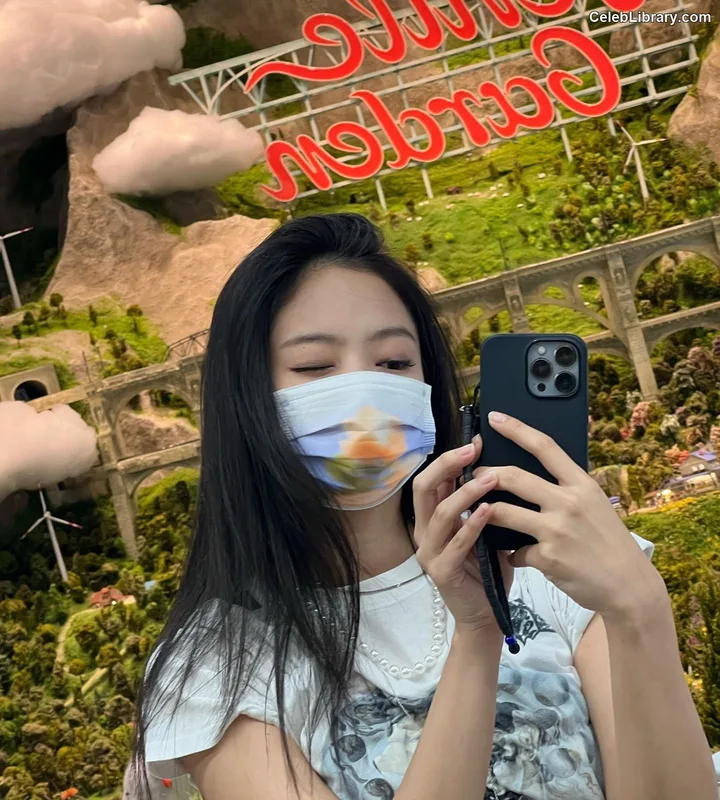 Jennie  BLΛƆKPIИK (Blackpink) photo 22 of 3632