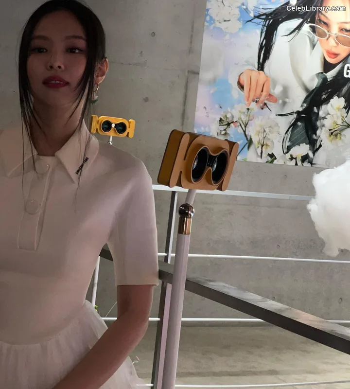 Jennie BLΛƆKPIИK (Blackpink) photo 1 of 3632