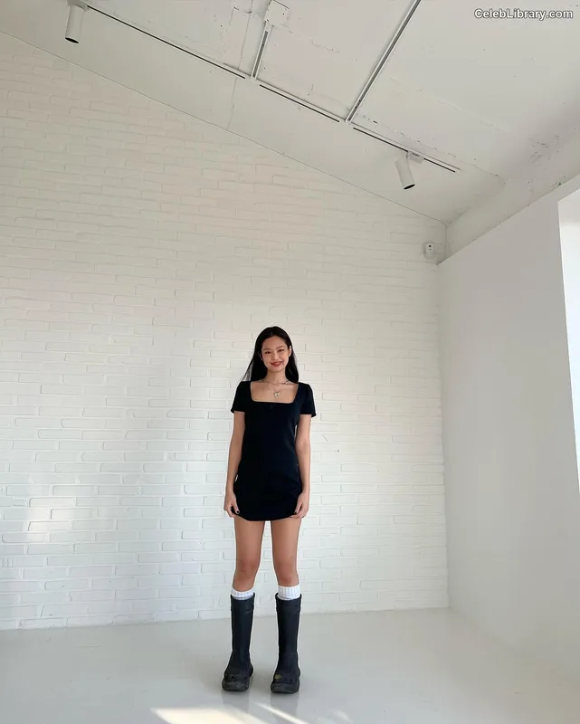 Jennie BLΛƆKPIИK (Blackpink) photo 10 of 3632