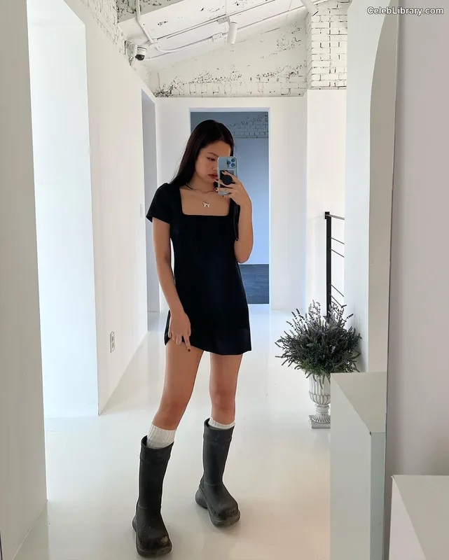 Jennie BLΛƆKPIИK (Blackpink) photo 14 of 3632
