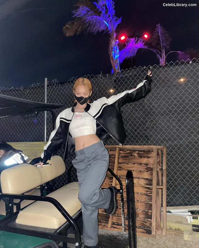 Jennie BLΛƆKPIИK (Blackpink) photo 19 of 3632