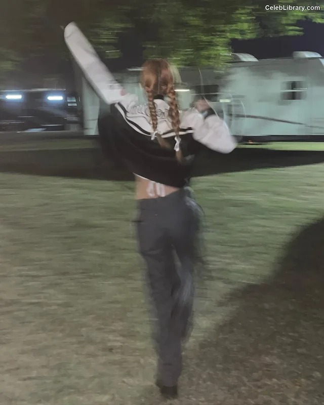 Jennie BLΛƆKPIИK (Blackpink) photo 22 of 3632