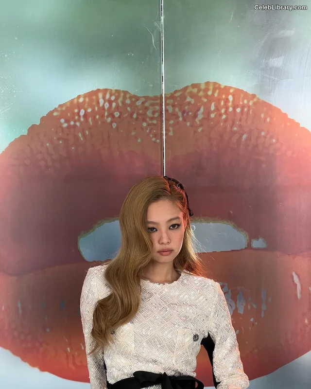 Jennie BLΛƆKPIИK (Blackpink) photo 15 of 3632
