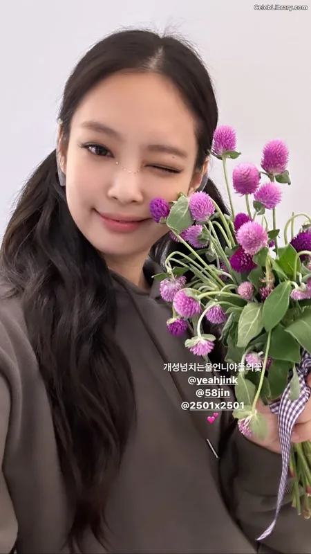 Jennie BLΛƆKPIИK (Blackpink) photo 19 of 3632
