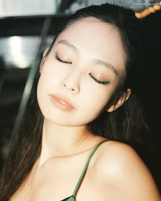 Jennie BLΛƆKPIИK (Blackpink) photo 13 of 3632