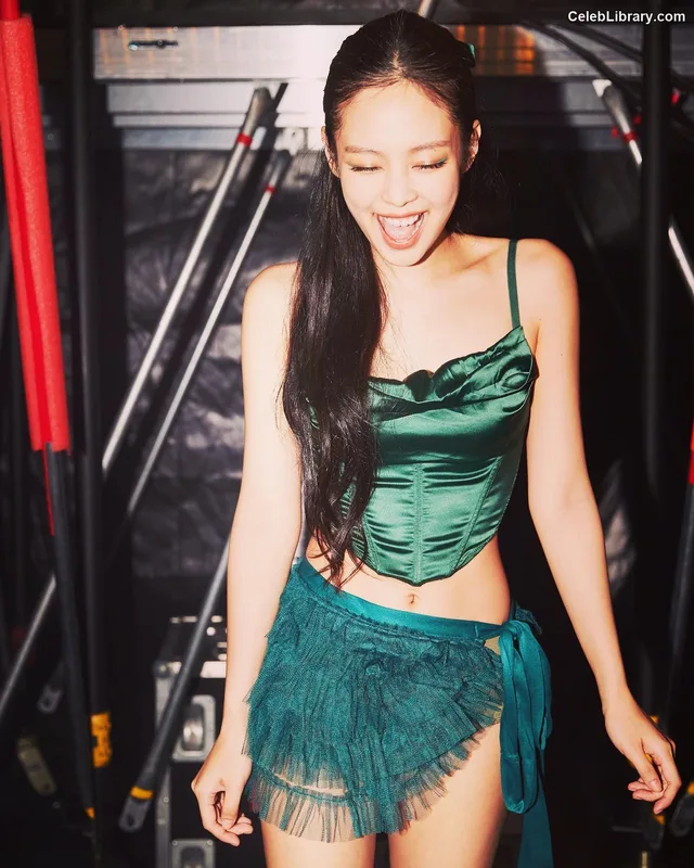 Jennie BLΛƆKPIИK (Blackpink) photo 14 of 3632