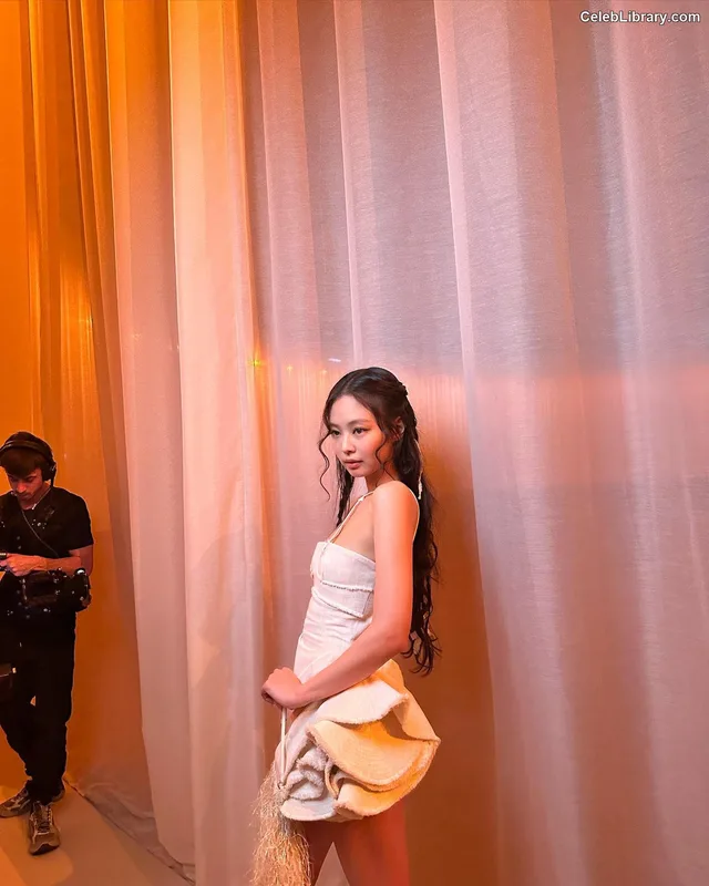 Jennie BLΛƆKPIИK (Blackpink) photo 22 of 3632