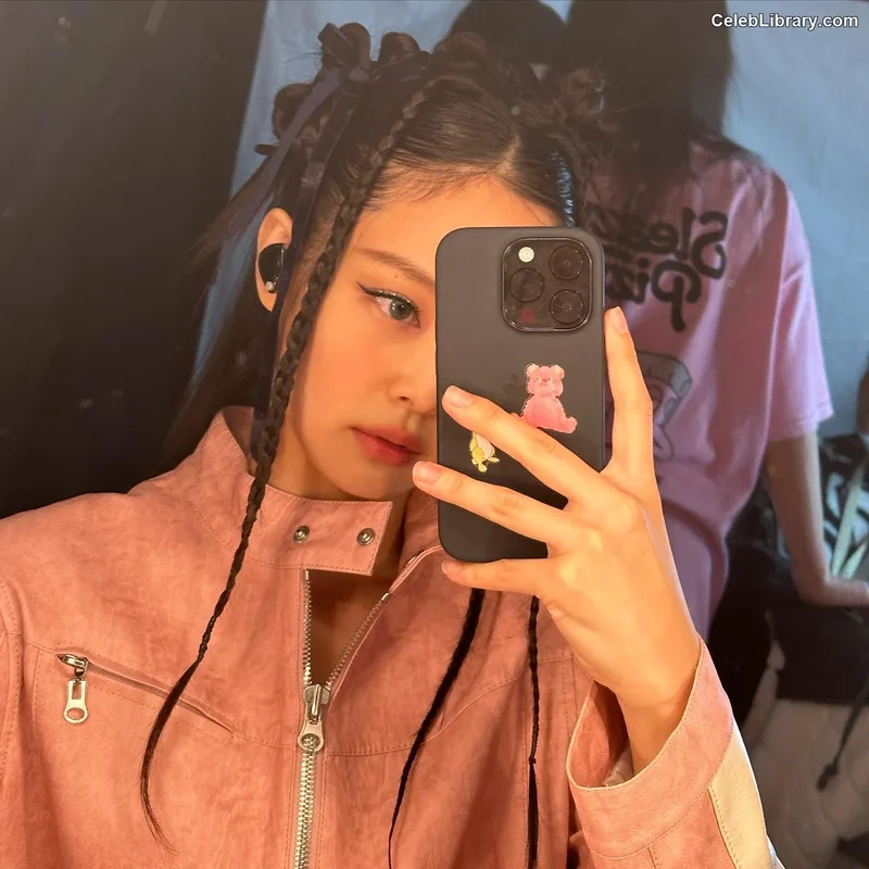 Jennie BLΛƆKPIИK (Blackpink) photo 5 of 3632
