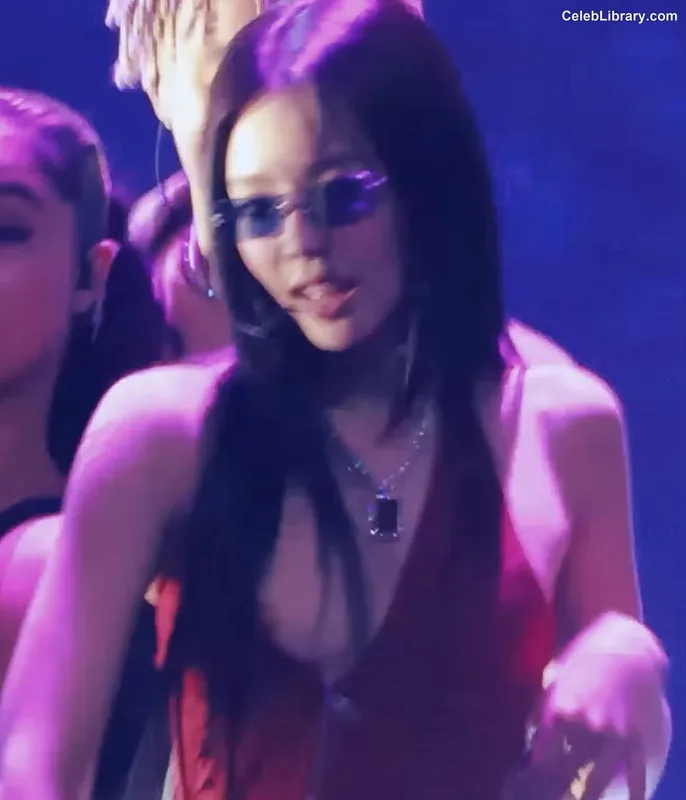Jennie BLΛƆKPIИK (Blackpink) photo 8 of 3632