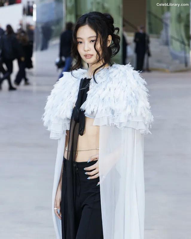 Jennie BLΛƆKPIИK (Blackpink) photo 24 of 3632